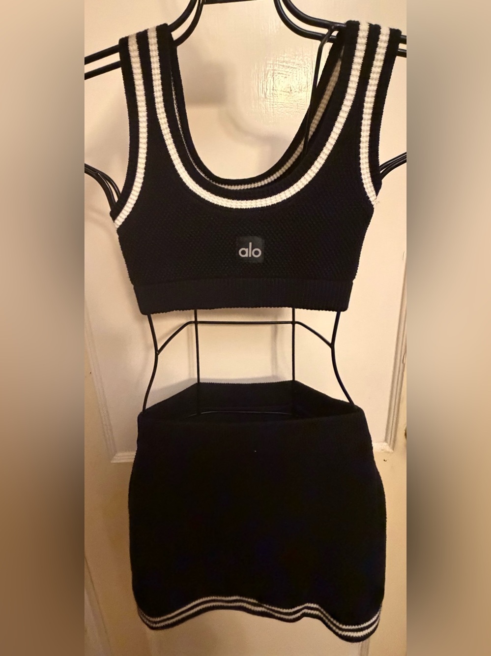 ALO Yoga Tennis club knit black and white set (top, skirt, pullover sweater ) - Picture 11 of 16